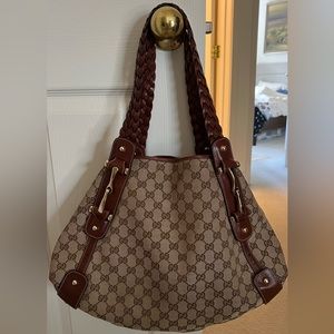 AUTHENTIC GUCCI PRELOVED LOGO HOBO BAG - EXCELLENT CONDITION